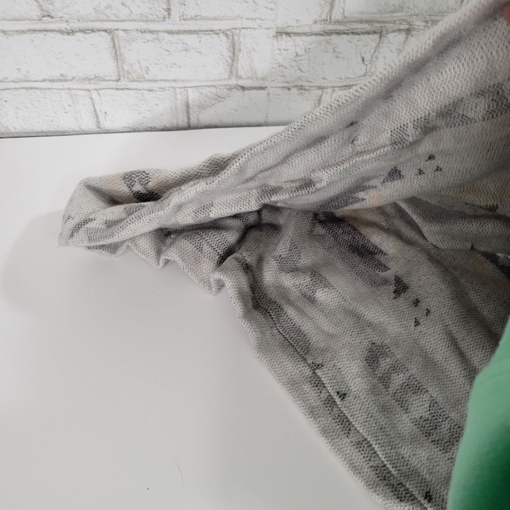 Warm printed infinity scarf - Picture 8 of 10
